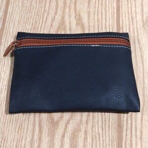 Black & Brown Faux Leather Zipper Pouch – Women’s Fashion Accessory, 7.25×5.25"